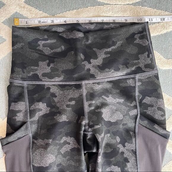 Fabletics On-the-go Powerhold High Waist Leggings Charcoal Camo Size XXS - Picture 5 of 9
